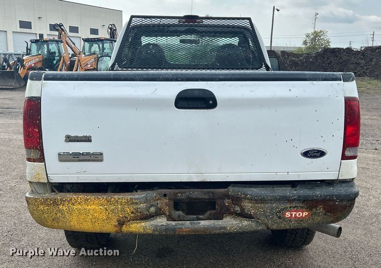 image for item DR4583 2005 Ford F350 Super Duty XL  pickup truck