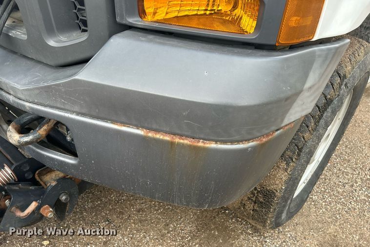 image for item DR4583 2005 Ford F350 Super Duty XL  pickup truck