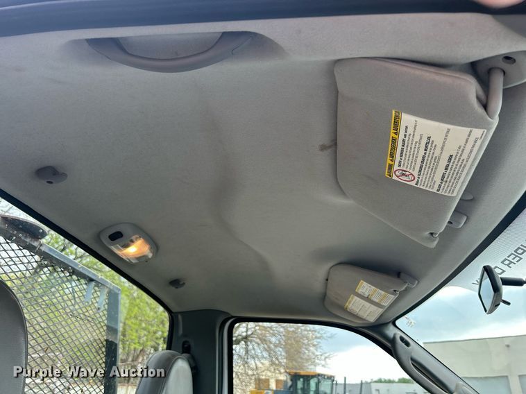 image for item DR4583 2005 Ford F350 Super Duty XL  pickup truck