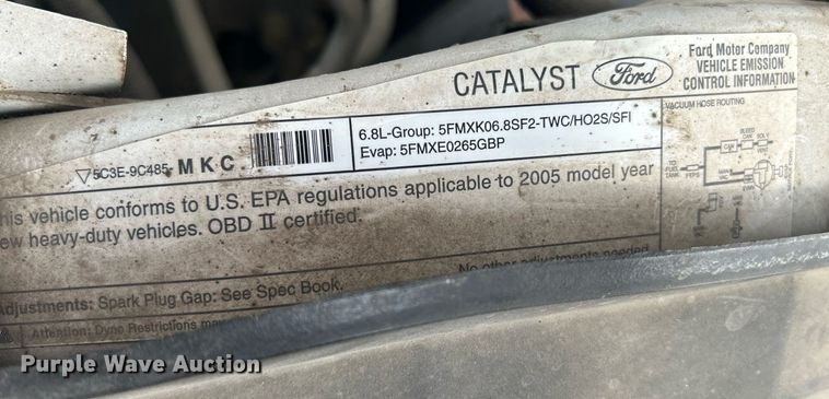 image for item DR4583 2005 Ford F350 Super Duty XL  pickup truck