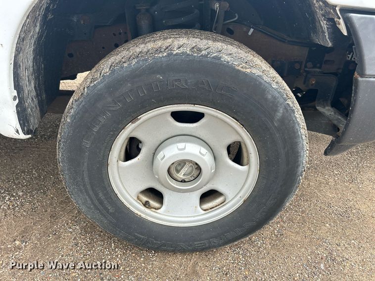 image for item DR4583 2005 Ford F350 Super Duty XL  pickup truck