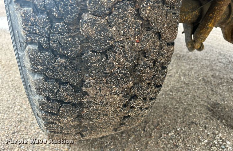 image for item DR4583 2005 Ford F350 Super Duty XL  pickup truck