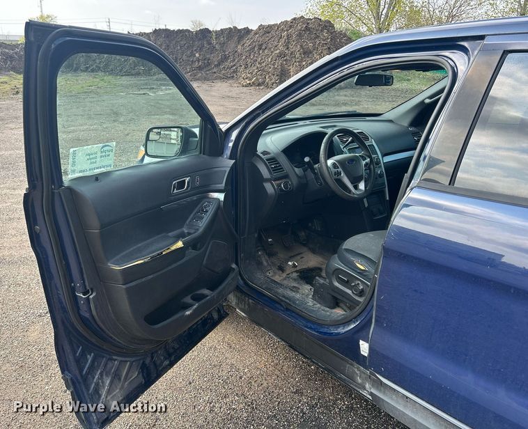 image for item DR4584 2013 Ford Explorer Police Interceptor  SUV