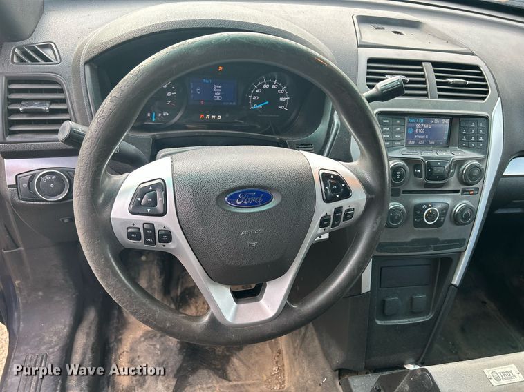 image for item DR4584 2013 Ford Explorer Police Interceptor  SUV