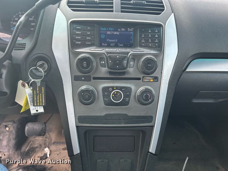 image for item DR4584 2013 Ford Explorer Police Interceptor  SUV