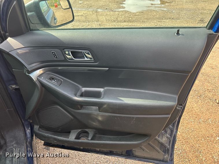 image for item DR4584 2013 Ford Explorer Police Interceptor  SUV