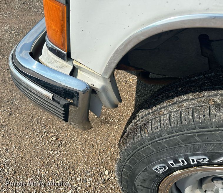 image for item DR4585 1997 Chevrolet C1500  pickup truck