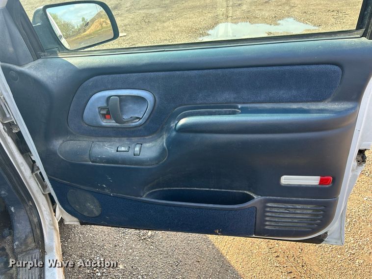 image for item DR4585 1997 Chevrolet C1500  pickup truck