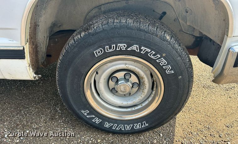 image for item DR4585 1997 Chevrolet C1500  pickup truck