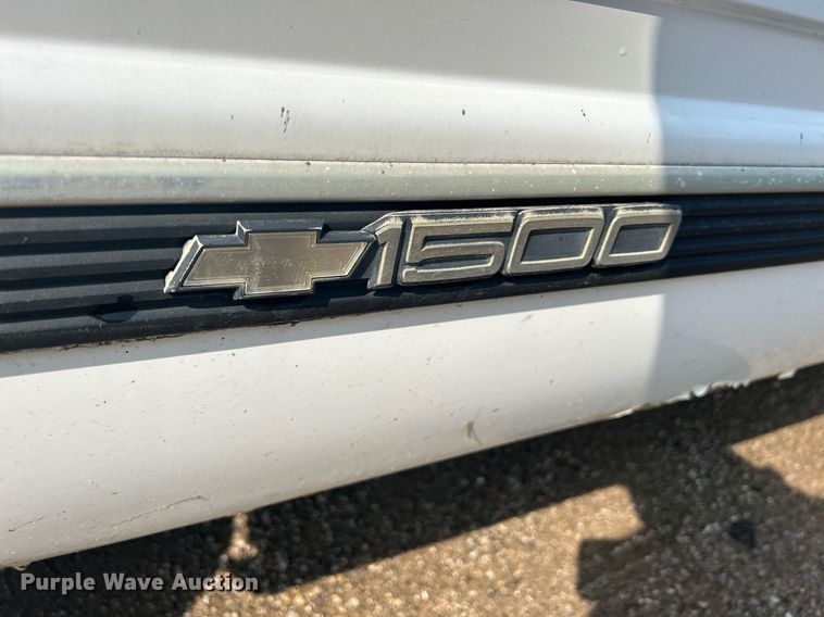 image for item DR4585 1997 Chevrolet C1500  pickup truck