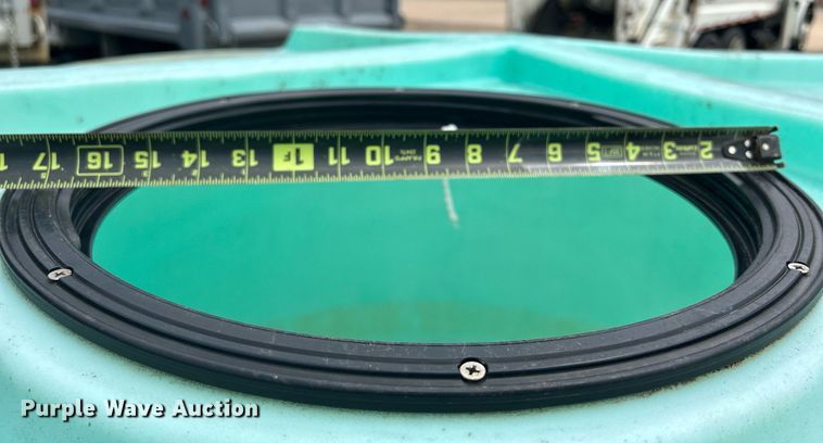 image for item DR4586 Tank