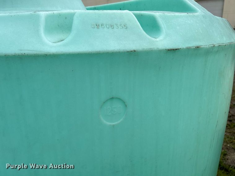 image for item DR4586 Tank