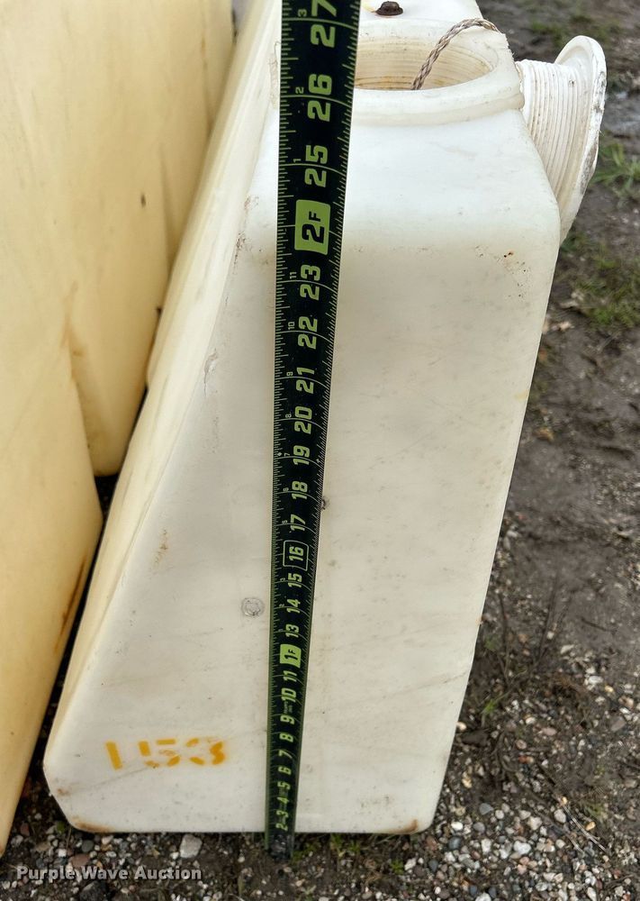 image for item DR4589 (2) barricades