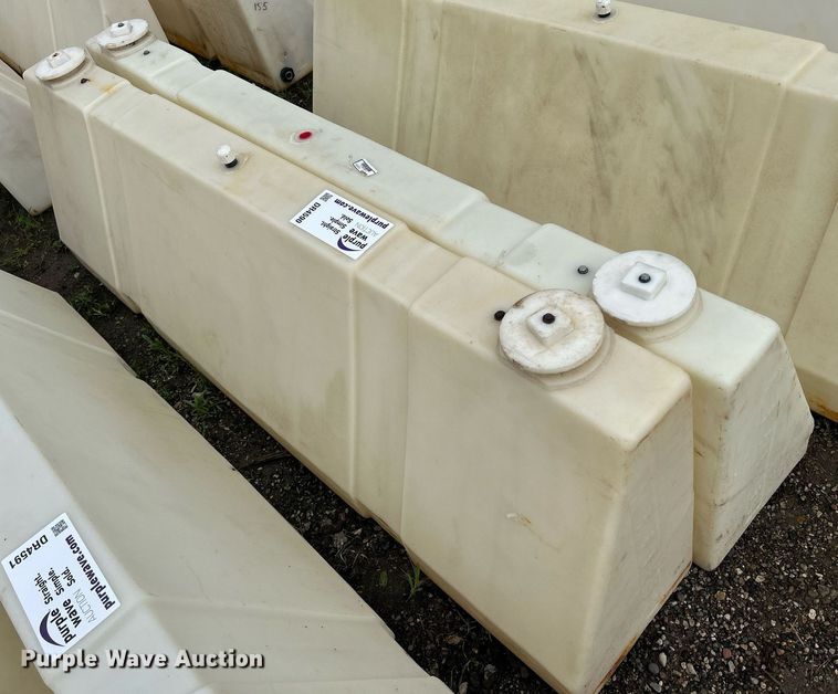 image for item DR4590 (2) barricades