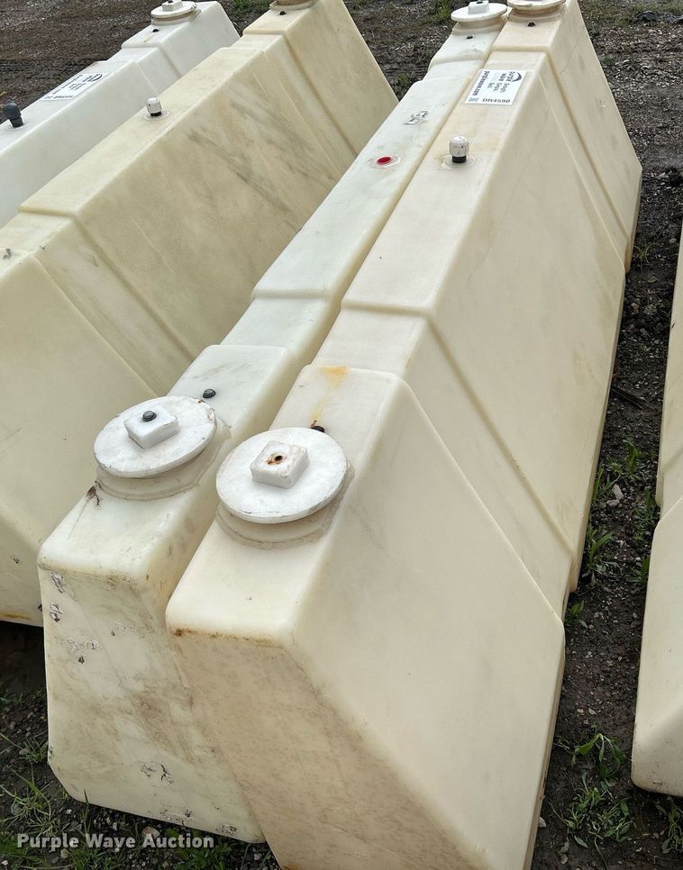 image for item DR4590 (2) barricades