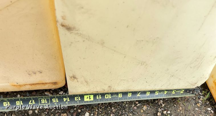 image for item DR4590 (2) barricades