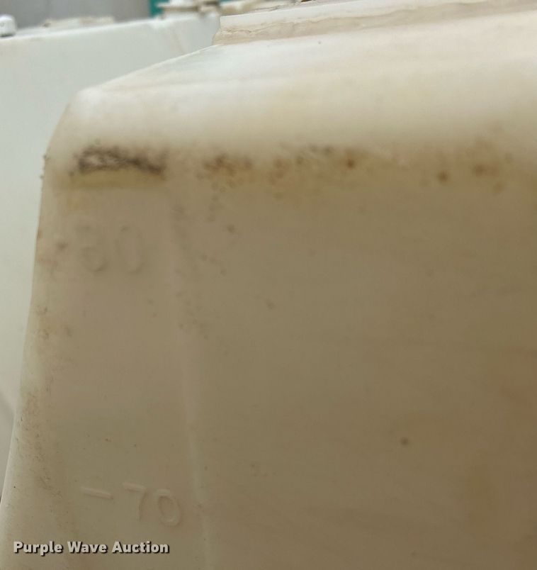 image for item DR4590 (2) barricades