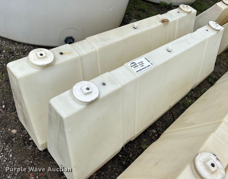 image for item DR4591 (2) barricades