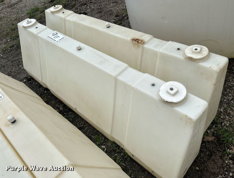 image for item DR4591 (2) barricades