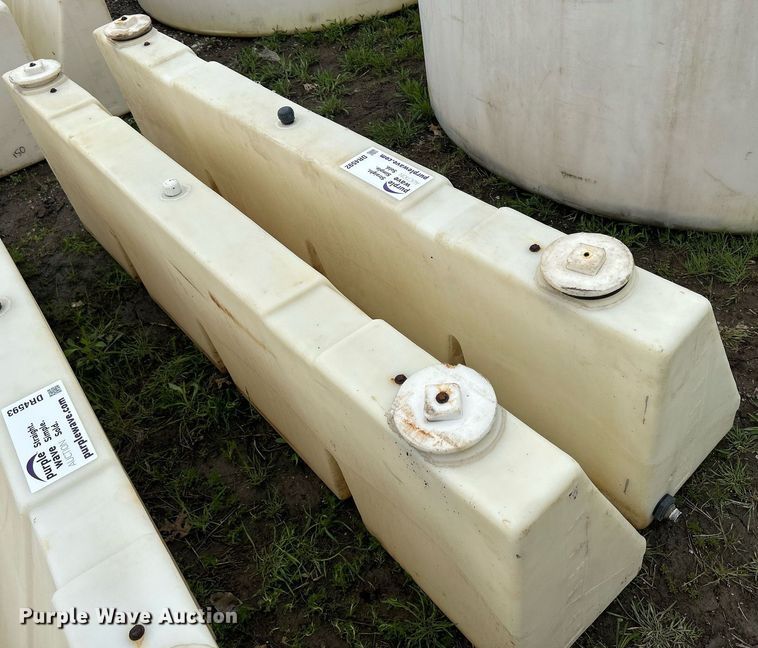 image for item DR4592 (2) barricades