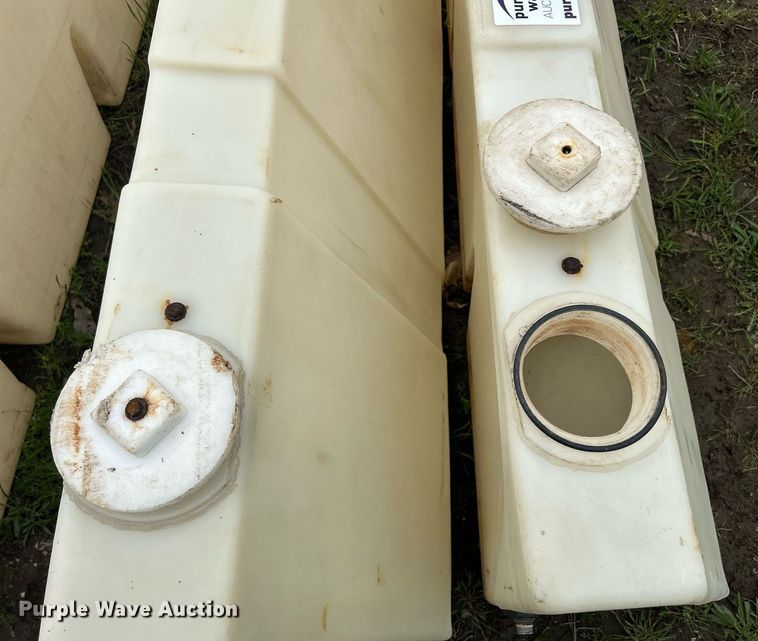 image for item DR4592 (2) barricades