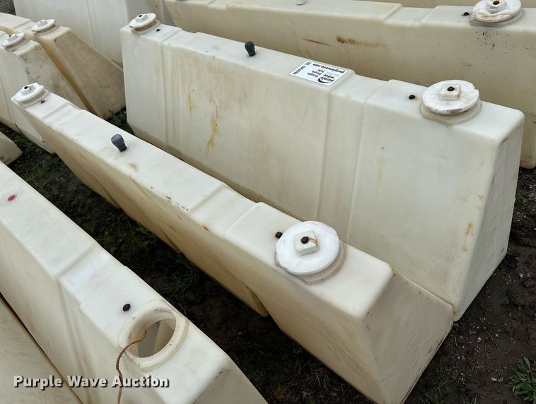 image for item DR4593 (2) barricades