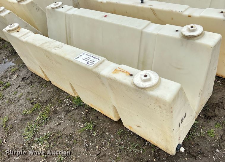 image for item DR4594 (2) barricades