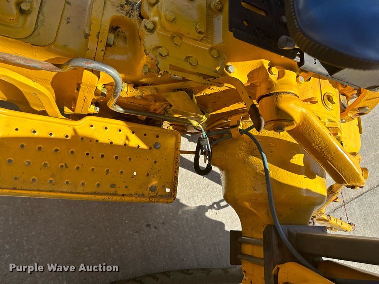 image for item DR5147 1993 Ford 3430  tractor