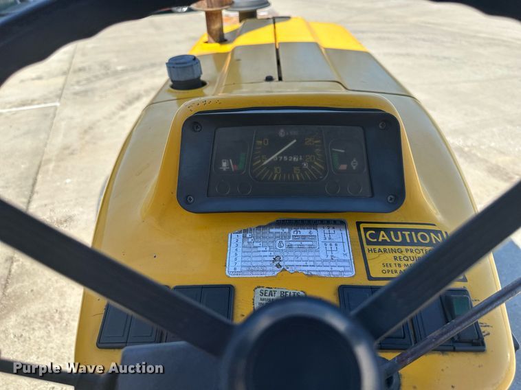 image for item DR5147 1993 Ford 3430  tractor