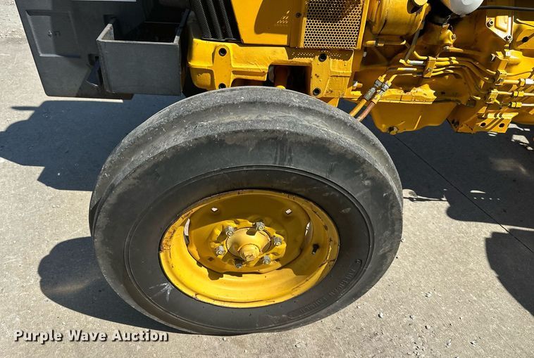 image for item DR5147 1993 Ford 3430  tractor