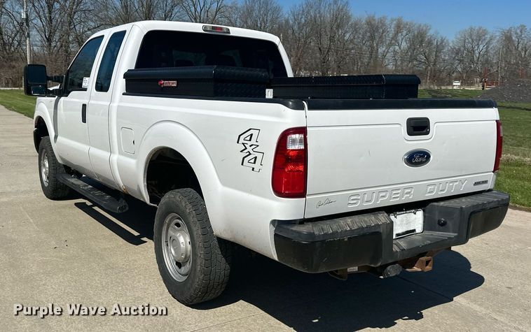 image for item DR5148 2015 Ford F250 Super Duty  SuperCab pickup truck