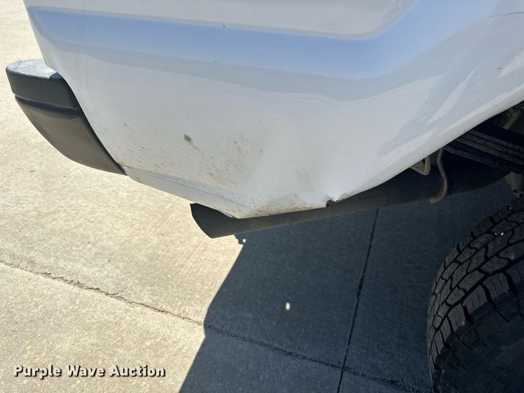 image for item DR5148 2015 Ford F250 Super Duty  SuperCab pickup truck