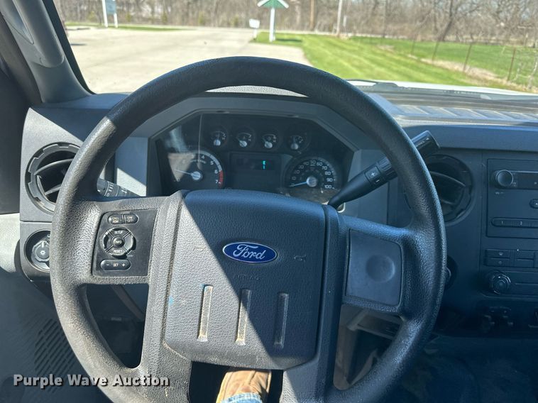 image for item DR5148 2015 Ford F250 Super Duty  SuperCab pickup truck