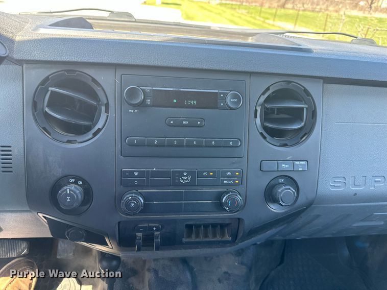 image for item DR5148 2015 Ford F250 Super Duty  SuperCab pickup truck