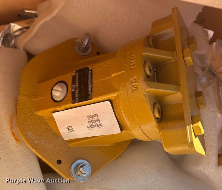 image for item DR5151 Caterpillar  hydraulic motor
