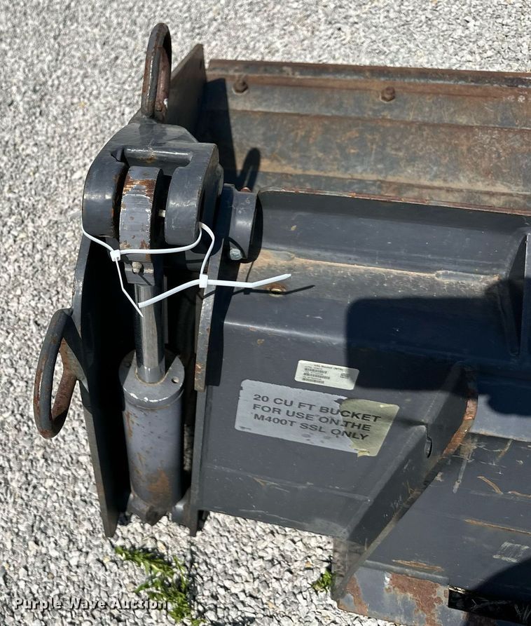 image for item DR5154 Bradco  Bradco 72" W 4-in-1 skid steer bucket