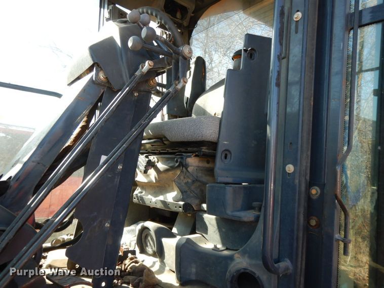 image for item HG9277 2005 John Deere 770D  motor grader