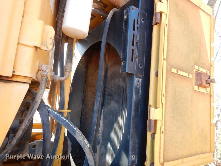 image for item HG9277 2005 John Deere 770D  motor grader