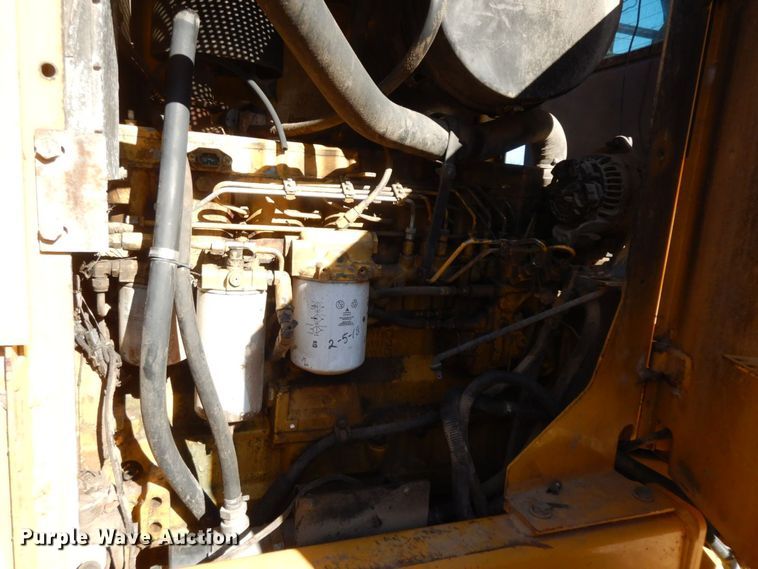 image for item HG9277 2005 John Deere 770D  motor grader