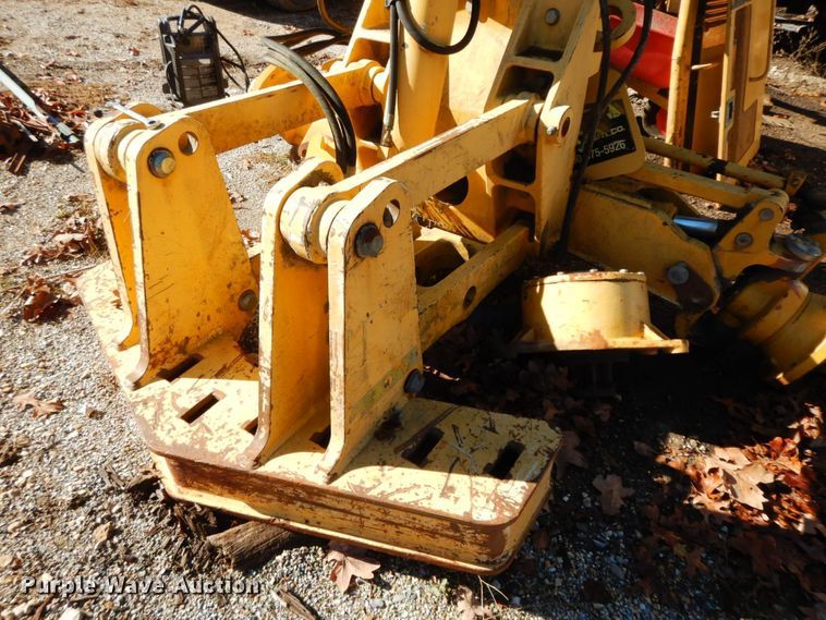 image for item HG9277 2005 John Deere 770D  motor grader