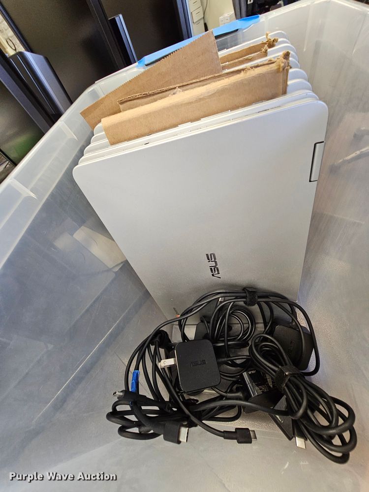 image for item IB9756 (9) Asus C302C laptops