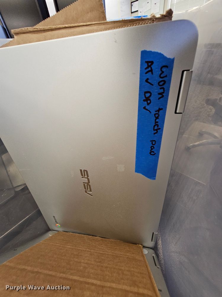 image for item IB9756 (9) Asus C302C laptops