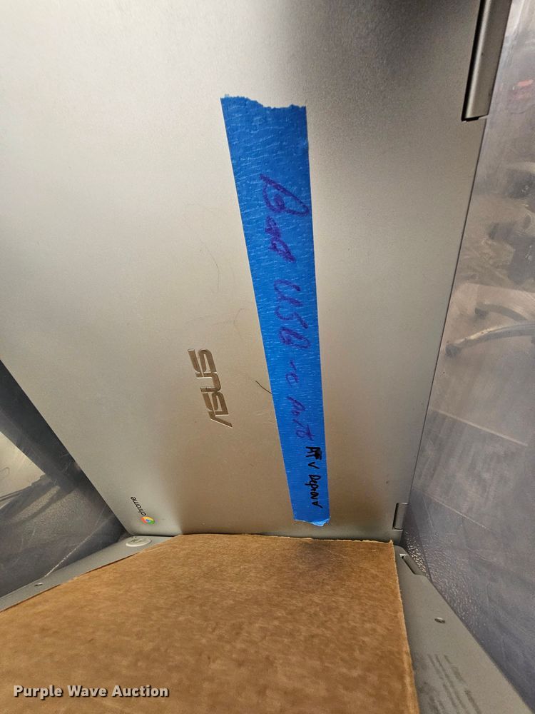 image for item IB9756 (9) Asus C302C laptops