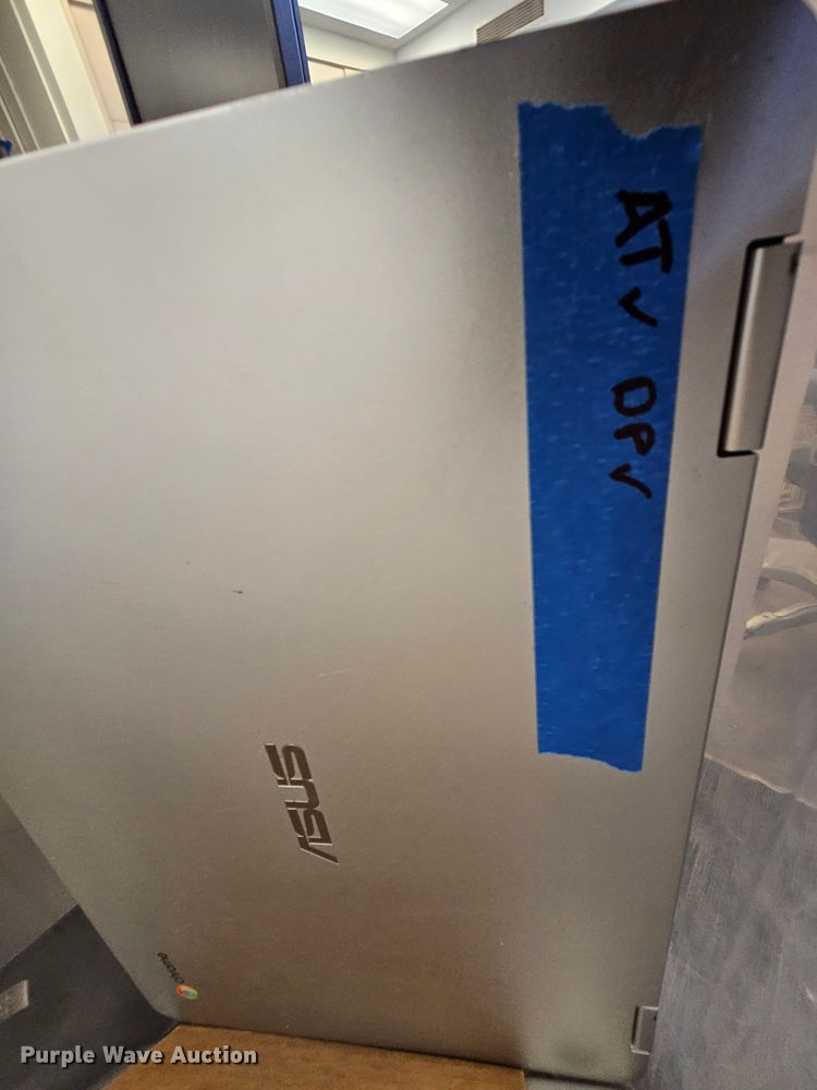 image for item IB9756 (9) Asus C302C laptops