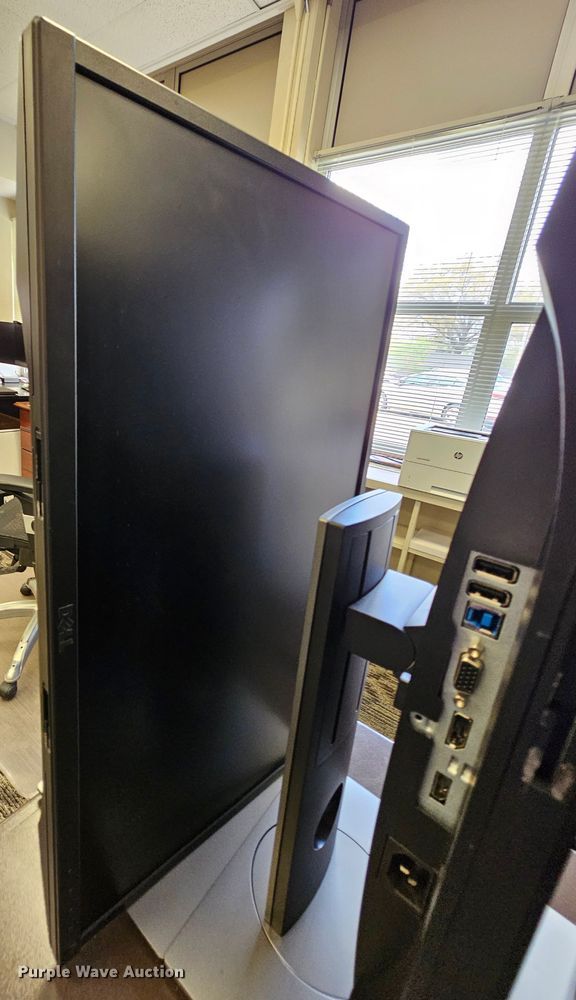 image for item IB9757 (13) monitors