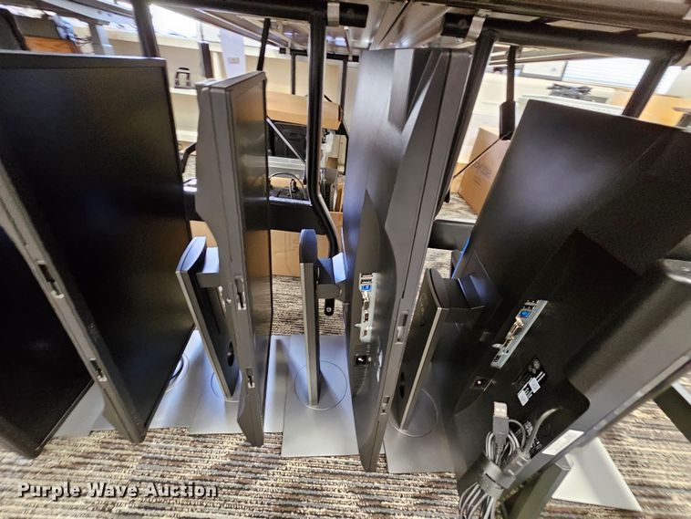 image for item IB9757 (13) monitors