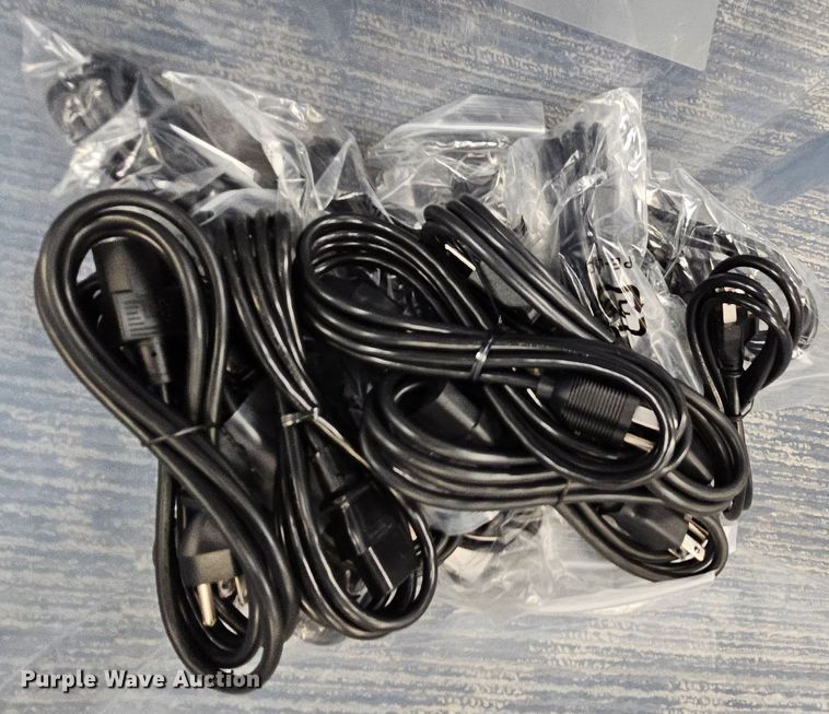 image for item IB9757 (13) monitors