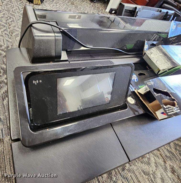 image for item IB9758 HP Designjet T520  printer