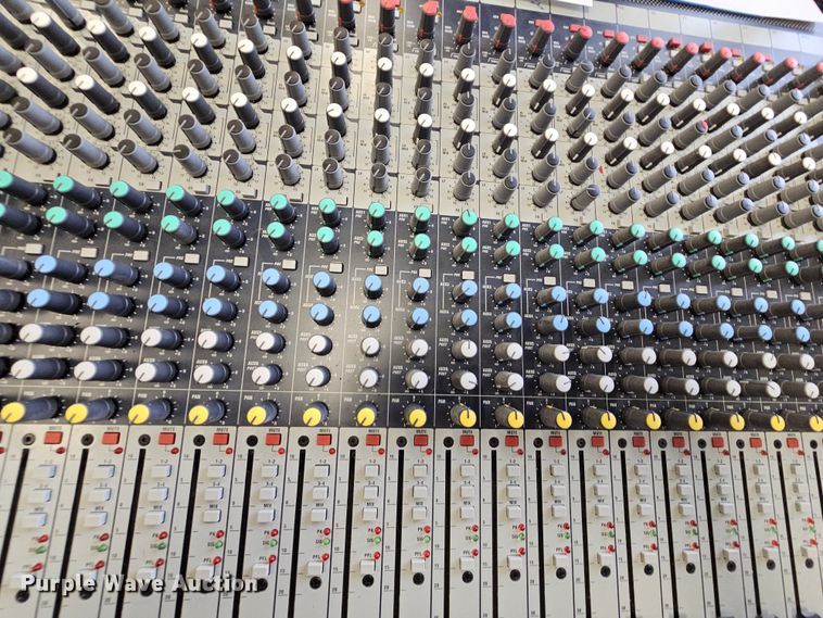 image for item IB9759 Soundcraft GB2  audio mixer