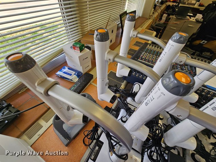 image for item IB9761 (13) Elmo document cameras